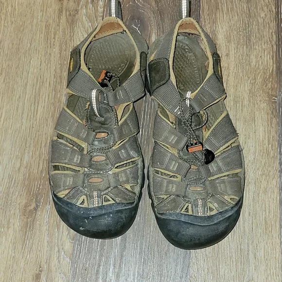Keen | Shoes | Keen Waterproof Sandals | Poshmark display picture 1